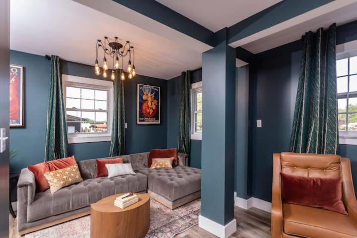 Suite interior